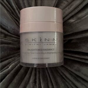 SKINN ENLIGHTENED RADIANCE CREAM